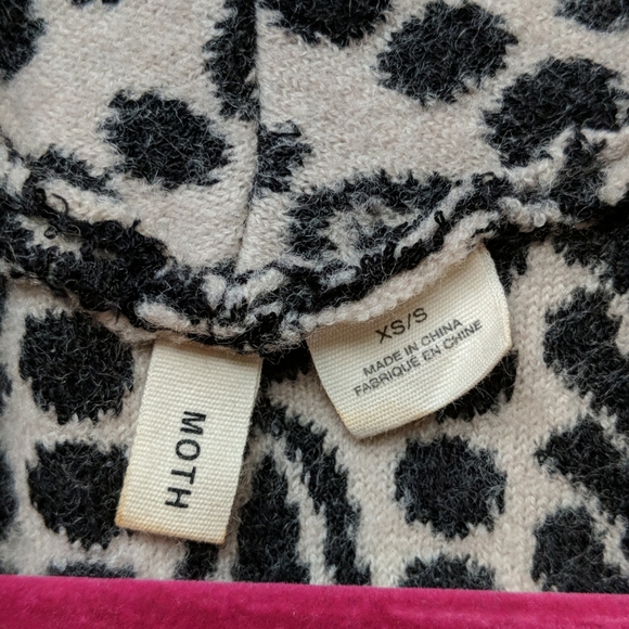 Long wool Moth vest - Picture 3 of 7